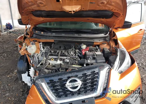 2020 Nissan Kicks Sv Xtronic Cvt z USA, uszkodzony, nr VIN 3N1CP5CV5LL569322